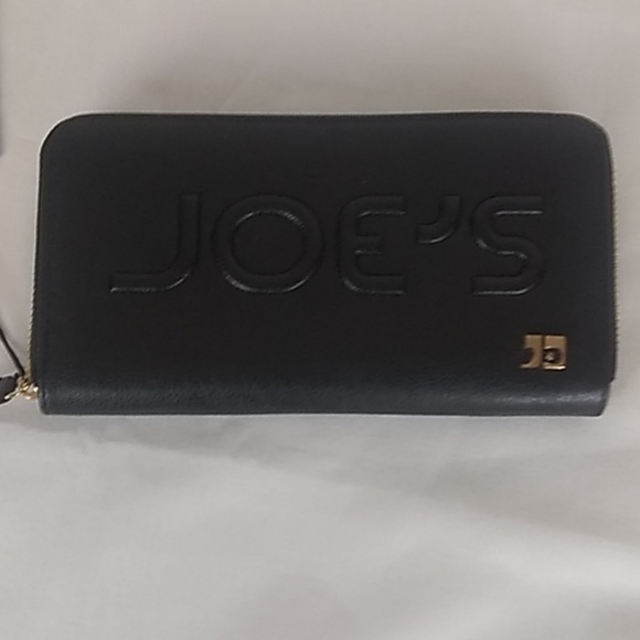 Joe's Jeans black zip around wallet. NWT - Picture 2 of 6